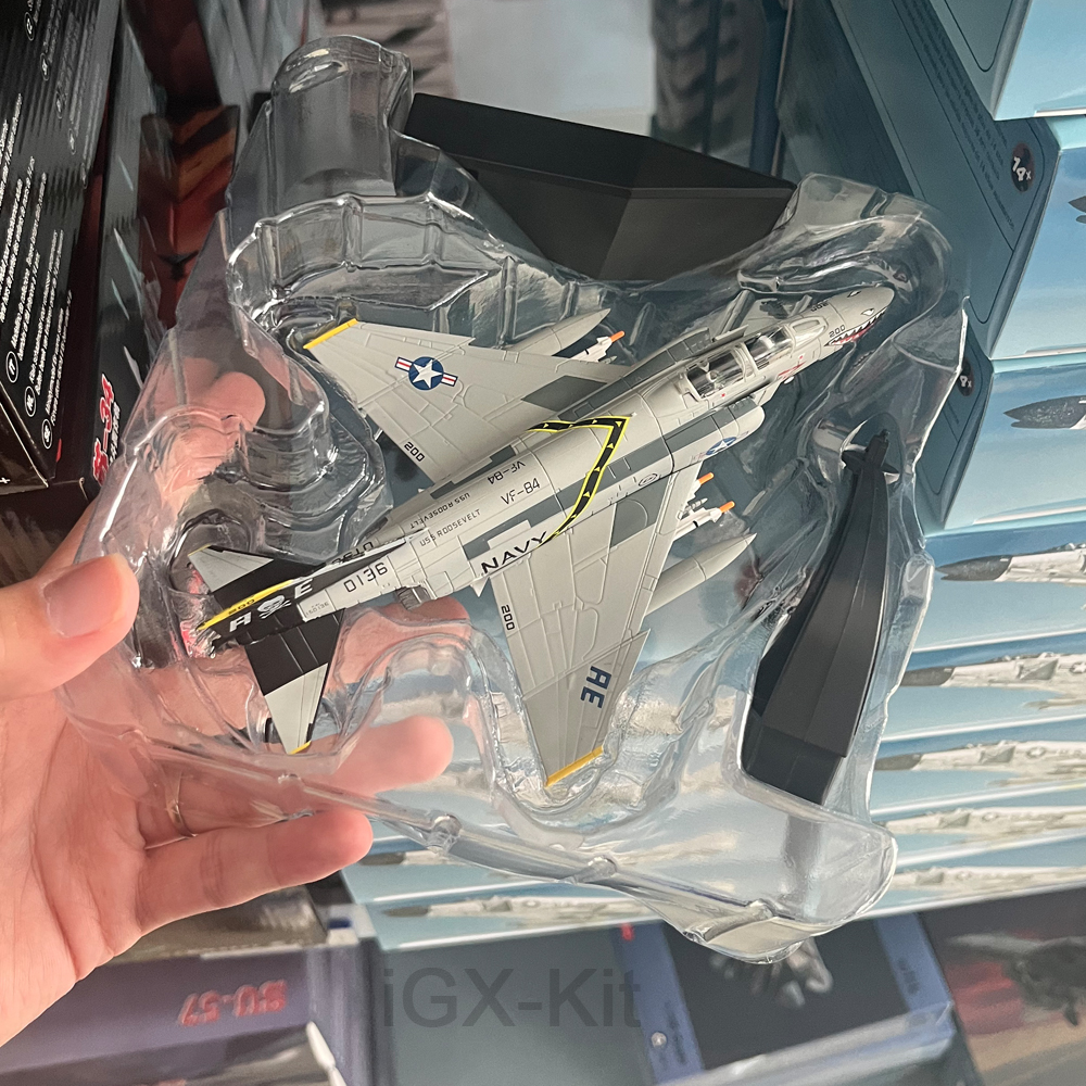 Model Kit Aircraft - 1:100 Scale US F4C F-4 Phantom