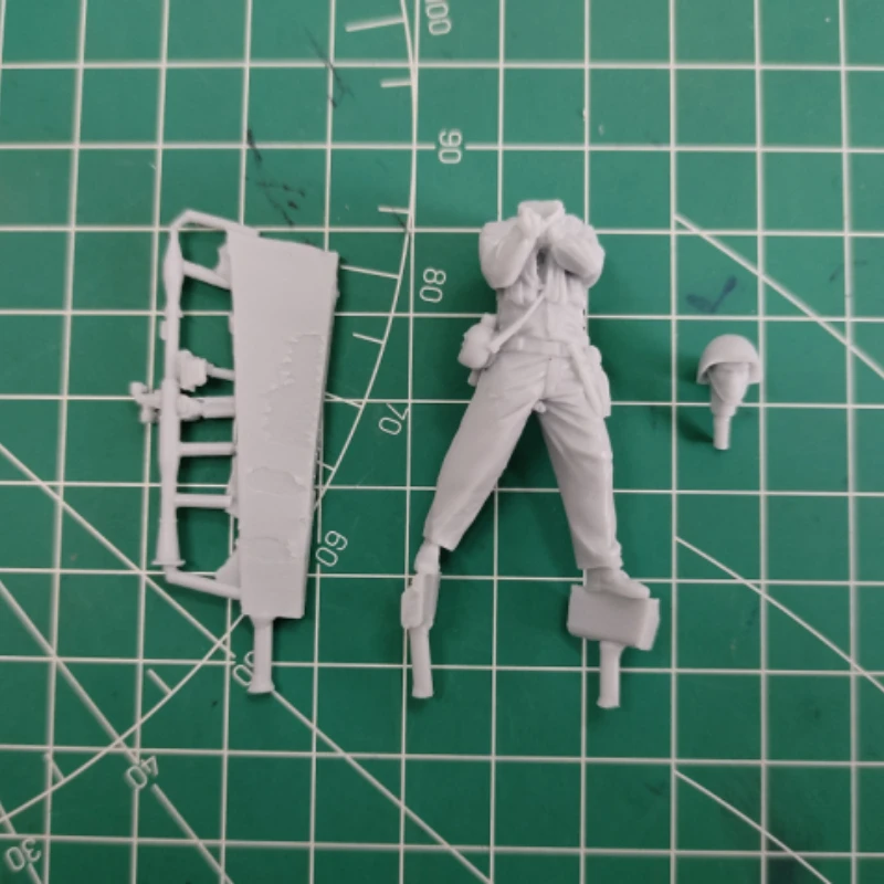 1/35 Scale Resin Figure Model  - Model Kit Gunpla ulasan dan harga