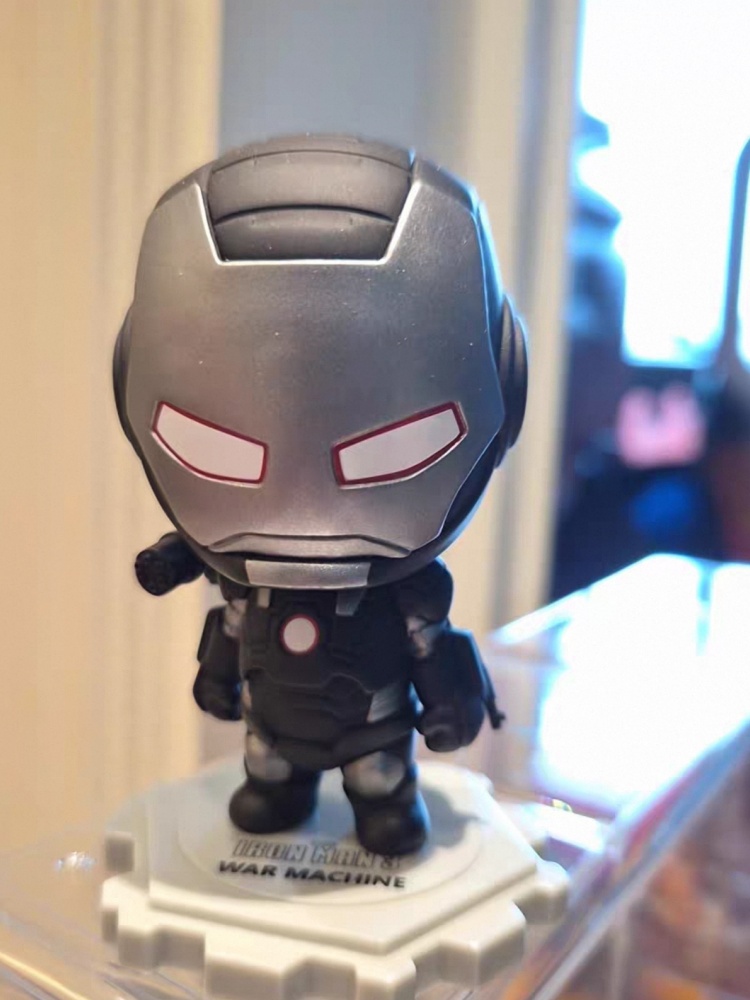 Hot Toys Cosbi Marvel Iron Man - Model Kit Box ulasan dan harga