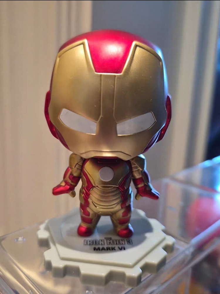 Hot Toys Cosbi Marvel Iron Man - Model Kit Box ulasan dan harga